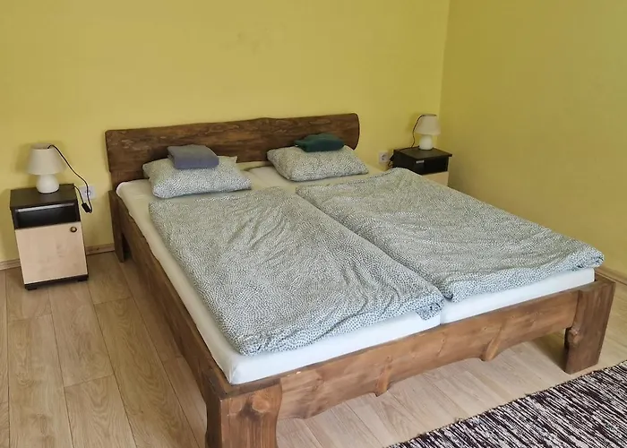 Tatil Evi Banyasz Vendeghaz Csokvaomany