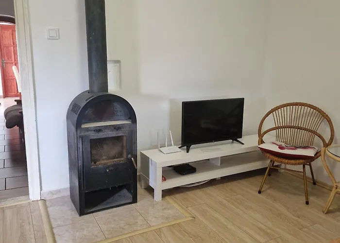 Banyasz Vendeghaz Csokvaomany