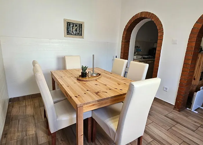 Banyasz Vendeghaz Case de vacanță