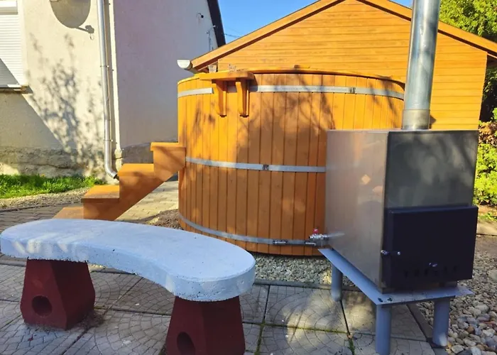 Banyasz Vendeghaz Case de vacanță *